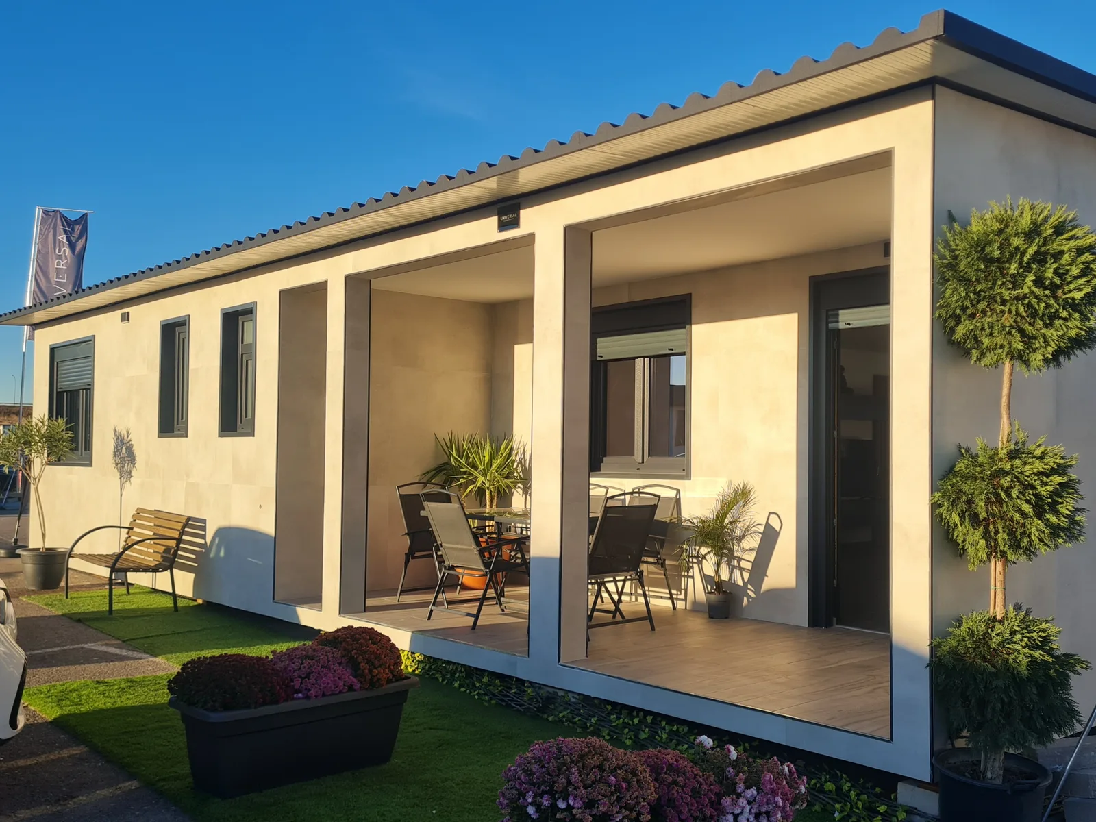 Casa modular Universal 112 de tres dormitorios de Casaredia