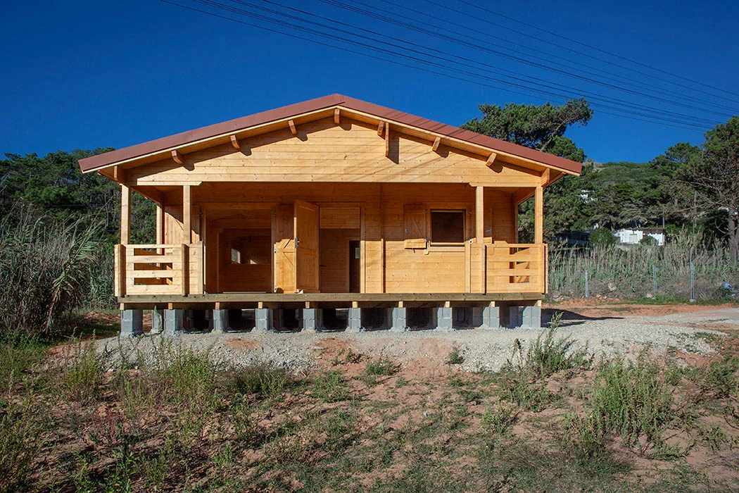Casa prefabricada Casa de madera Europa XL de 76 m² de Casas de Madeira