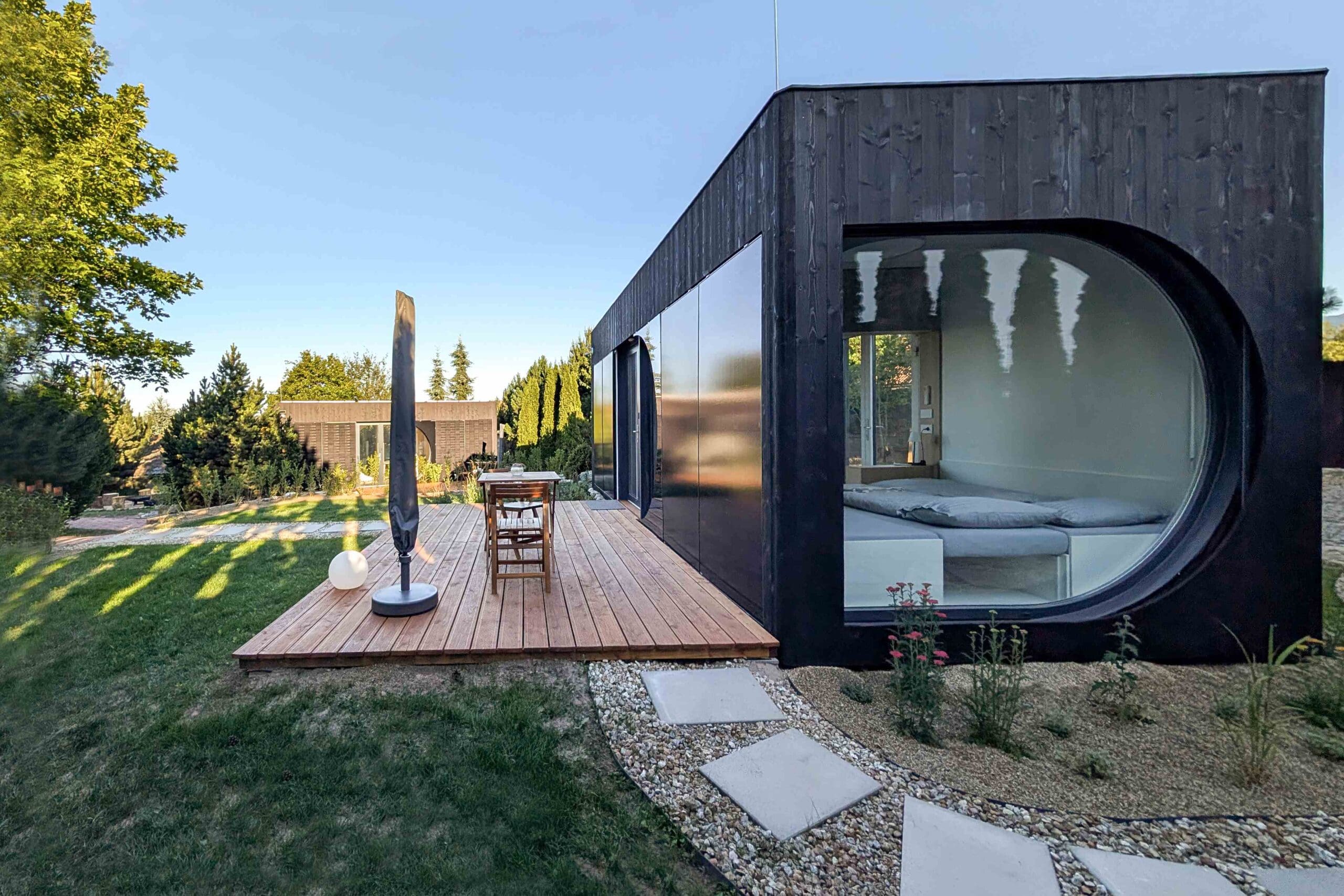 Casa prefabricada Casa compacta off-grid BOX Classic, 25 m² de Ecocapsule