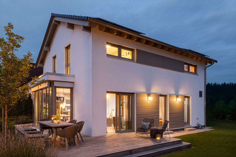 Casa prefabricada Casa familiar de madera MEDLEY 3.0, 167 m² de FingerHaus