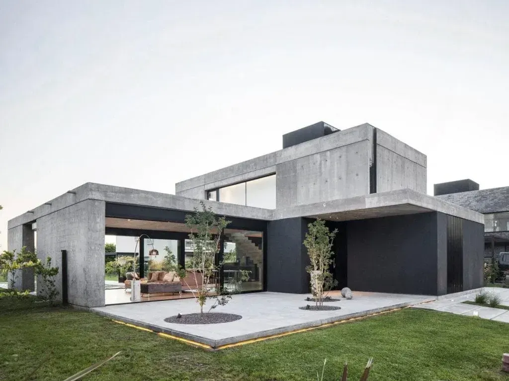 Homes by Larsant Construction