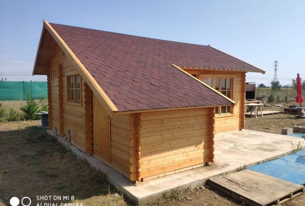 Casa prefabricada Cabaña prefabricada de madera Esbjerg 3 con tejado rojo de Artybel