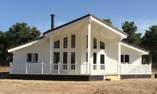 Casa prefabricada Casa de madera Moderna I 100 m² de Casas de Madera Daype