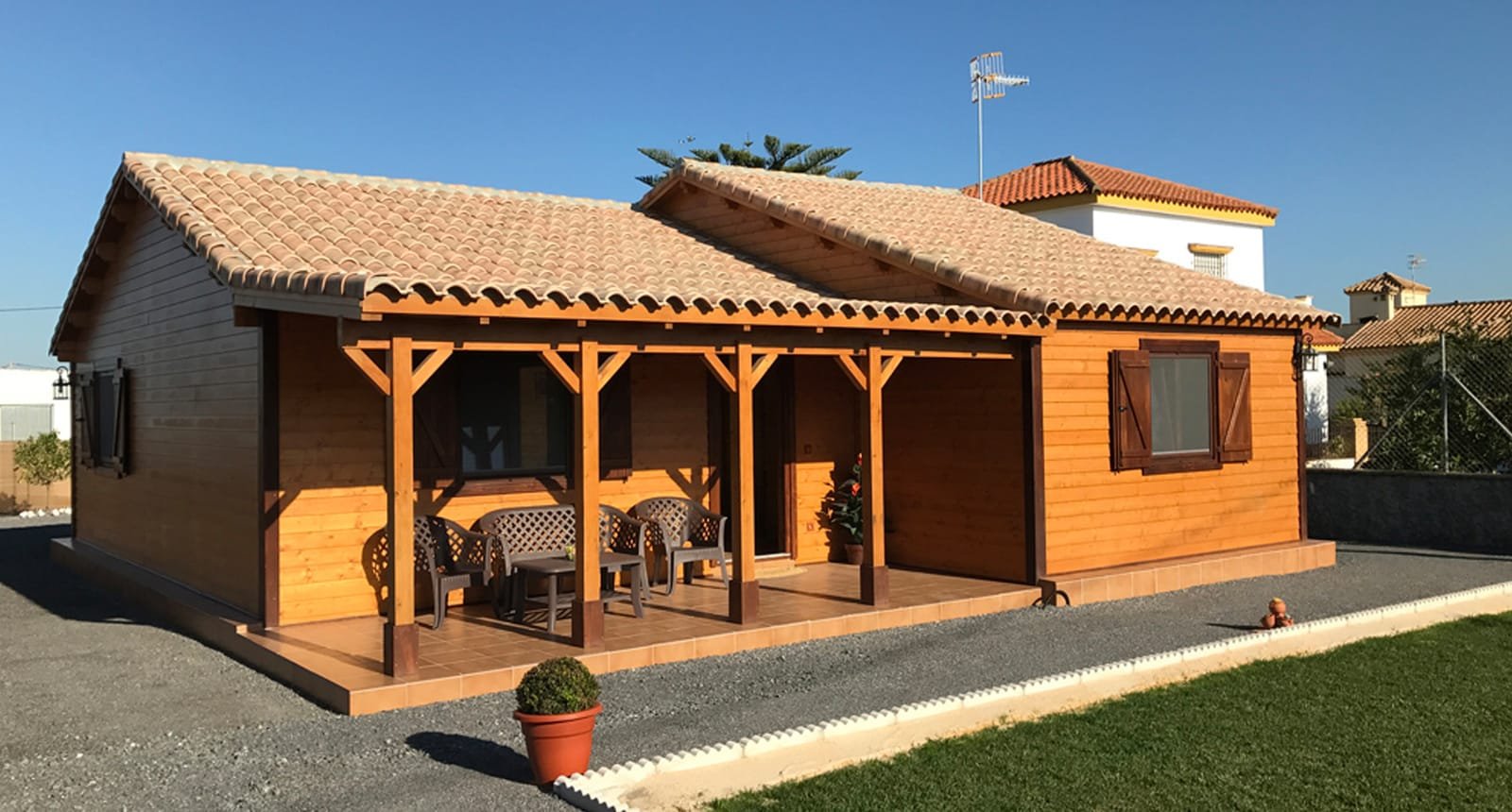 Casa prefabricada de madera modelo Rocío, 3 dormitorios de Casas de Madera Yustas
