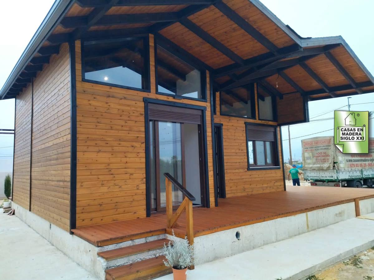 Casa prefabricada Casa prefabricada de madera D.House Valle 63 m² de Casas de Madera Siglo XXI