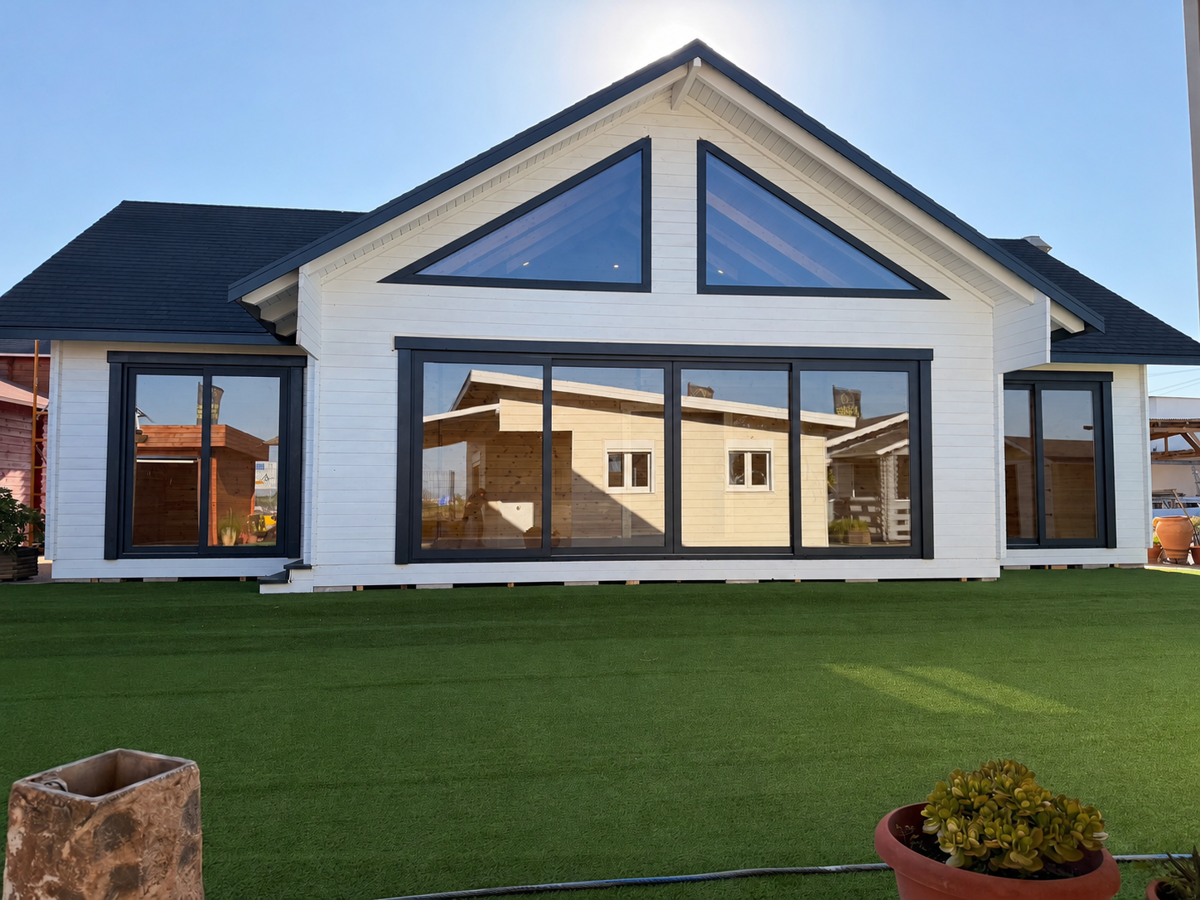 Casa prefabricada Casa prefabricada de madera Luxury Home 132 m² de Casas de Madera Siglo XXI