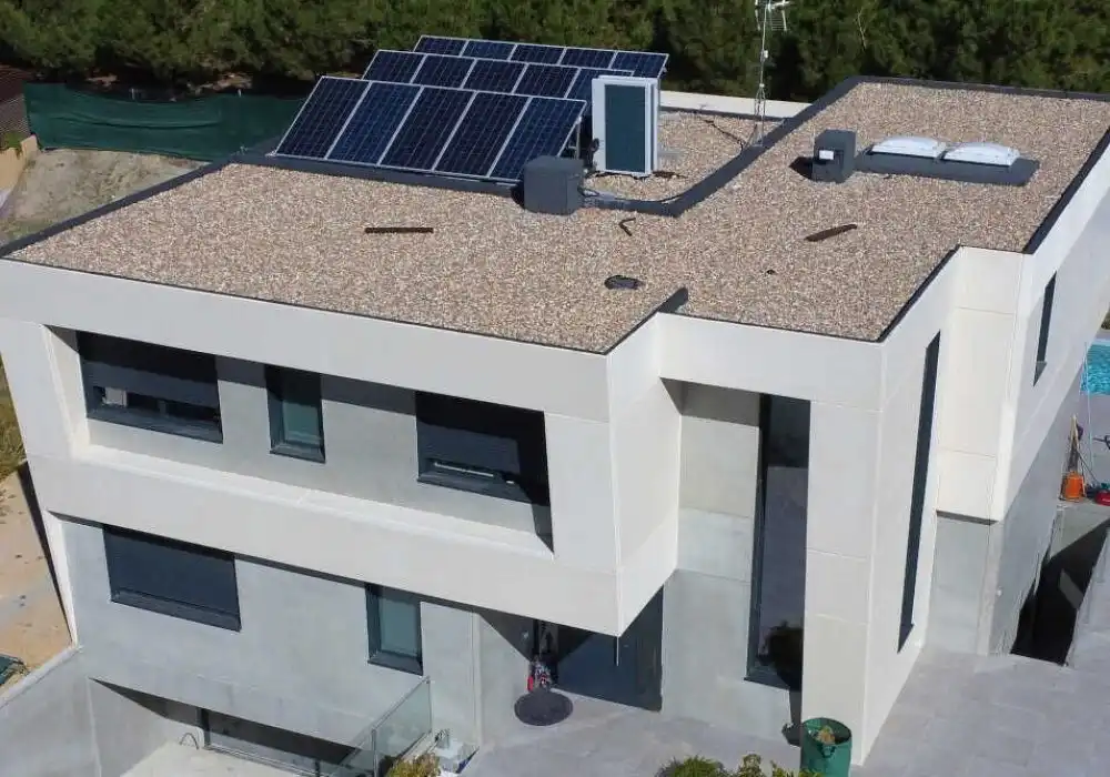 Casa prefabricada Casa de hormigón en Pinto 210 m² de La Casa de Hormigón