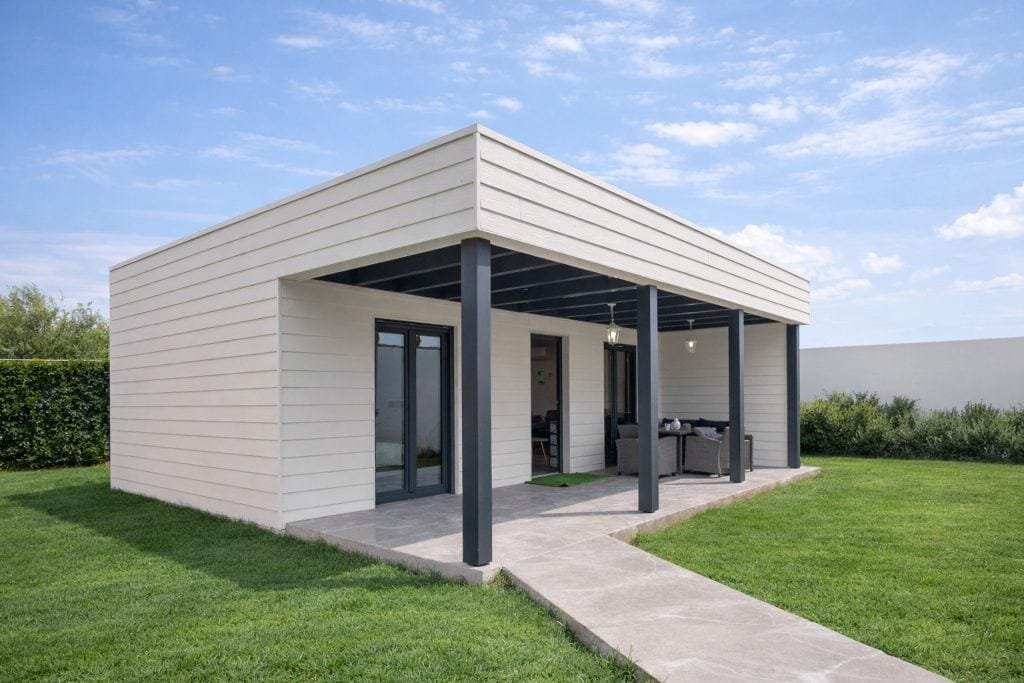 Casa prefabricada de madera de 38 m² y cubierta plana de Nebreda Modula